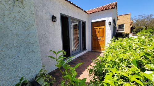 1318 37th St, Long Beach, CA 90807-4204