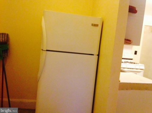 37 Delawareview Ave, Trenton NJ 08618-5607 exterior