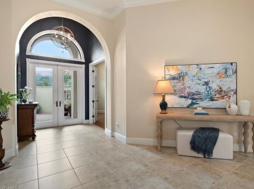 9313 Vercelli Ct, Naples, FL 34113-7746