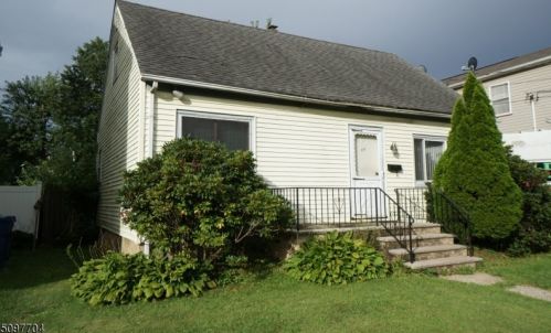 111 Westfield Ave, Clark, NJ 07066-2449