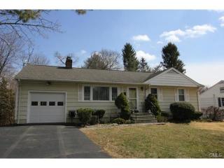 43 Maryanne Ln, Stamford, CT 06905-2906