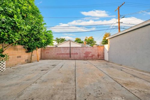 14833 Saticoy St, Van Nuys CA 91406-2129 exterior