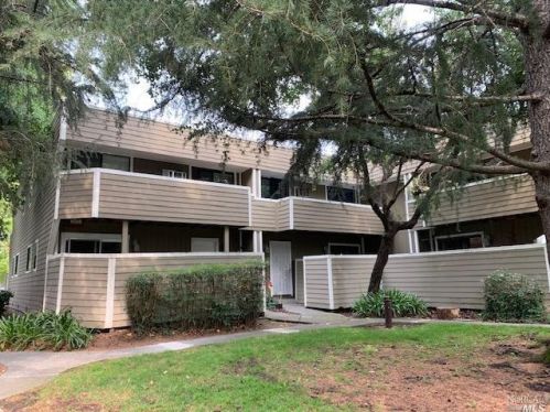 2131 Steele Ln, Santa Rosa, CA 95403-3474