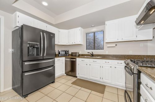 120 Grasshopper Ln, Sedona AZ  86336-4521 exterior