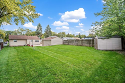 2439 Alvina Ave, Milwaukee WI 53221-4957 exterior