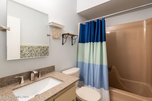 405 Banyan St, Sebastian FL  32958-4311 exterior