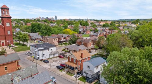 1916 Howell St, Covington, KY 41014-1124