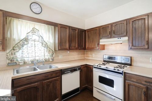 623 Fulton St, Hanover PA 17331-2723 exterior