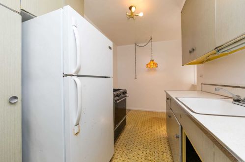 8740 Francis Lewis Blvd, Jamaica, NY 11427-2800