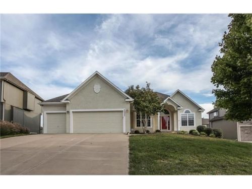 22232 176th Ter, Olathe, KS 66062-8212