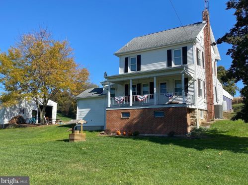 435 Boxwood Rd, Red Lion PA  17356-8347 exterior