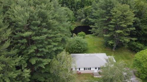 36 Cudworth Rd, Webster, MA 01570-3104