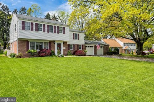 418 Blacklatch Ln, Camp Hill, PA 17011-8414