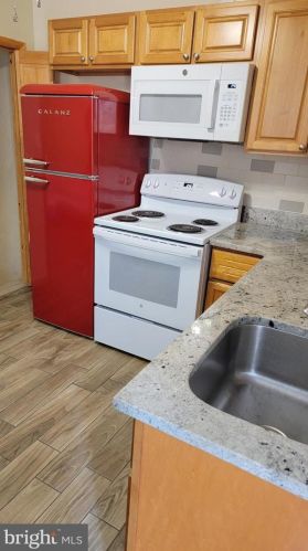 1241 2nd St, Philadelphia, PA 19147-5420