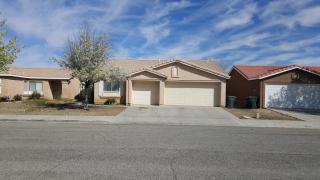 14204 Gale Dr, Victorville, CA 92394-7367