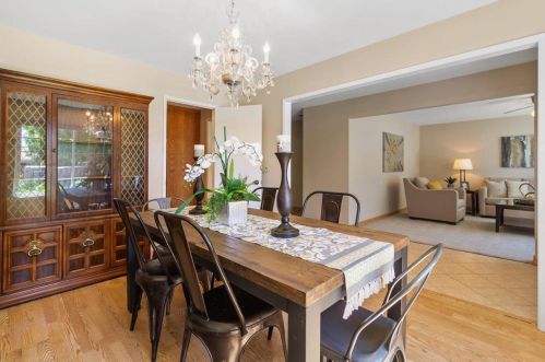 4400 Calle De Farrar, San Jose CA  95118-1909 exterior