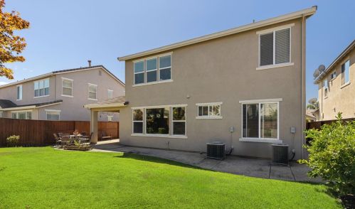 2073 Wyndham Way, Lodi CA  95242-4807 exterior