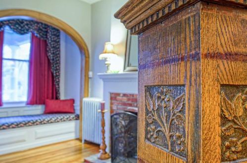 213 Dalzell Ave, Pittsburgh PA 15202-1856 exterior