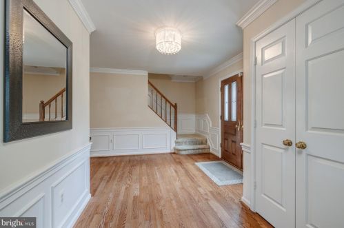 9136 Scott St, Springfield VA  22153-4110 exterior