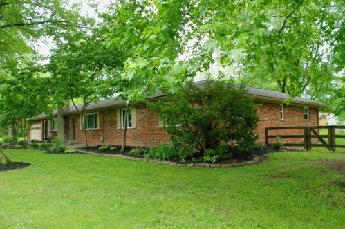 3729 Oakwood Dr, Amelia OH  45102-1219 exterior