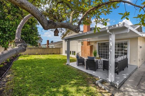 3470 Julian Ave, Long Beach CA  90808-3108 exterior