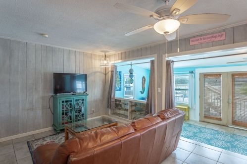 441 Gulf Beach Dr, Saint George Island FL  32328-2811 exterior