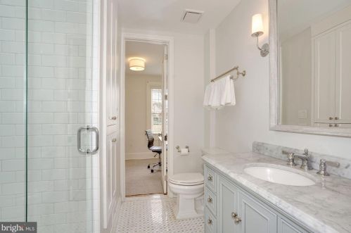 1218 28 St, Washington DC 20007-3355 exterior