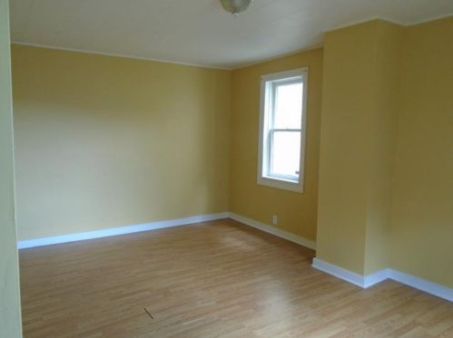 352 Beaver St, Leetsdale PA  15056-1106 exterior