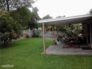9421 Ashley Dr, Hollywood FL  33025-3886 exterior