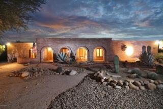 7702 Calle De La Escarpa, Tucson, AZ 85750-2311