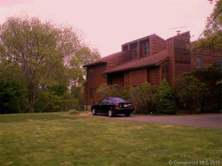 53 Bethridge Rd, New Haven, CT 06524-3404