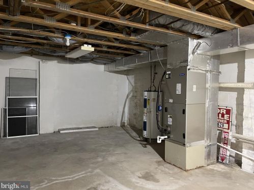 842 Woodcrest Turn, Dover DE  19904-2412 exterior