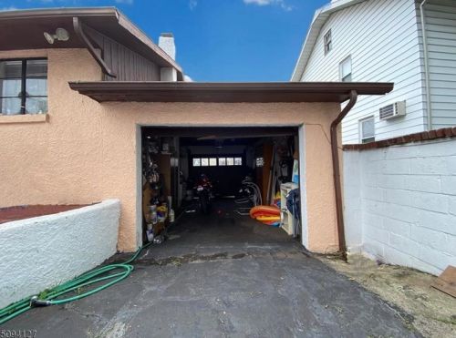 27 Union Ave, Nutley NJ  07110-3325 exterior