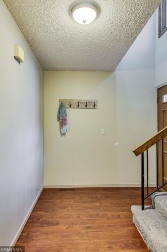 1648 Cope Ave, Saint Paul, MN 55109-2655