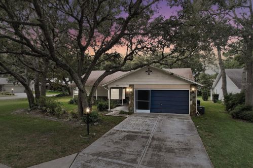 2201 Merion Ct, Brooksville, FL 34606-3529