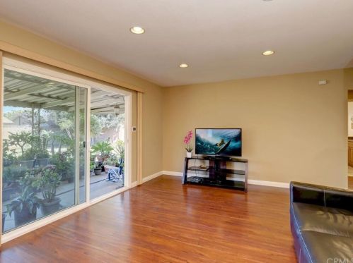 7845 La Mirada Cir, Buena Park CA  90620-2308 exterior