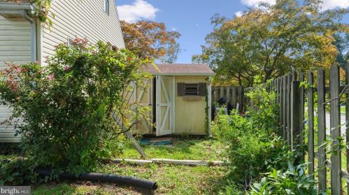 401 Latona Ave, Trenton NJ 08618-2716 exterior