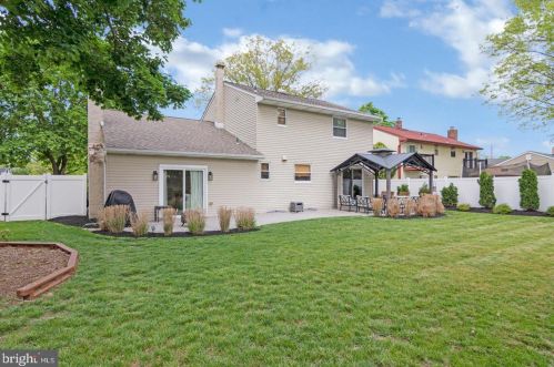 14 Maybrook Ave, Auburn NJ  08085-9703 exterior