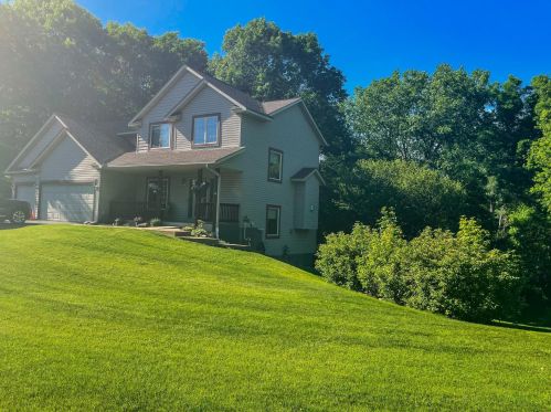 2554 Haller Ln, Saint Paul, MN 55119-6106