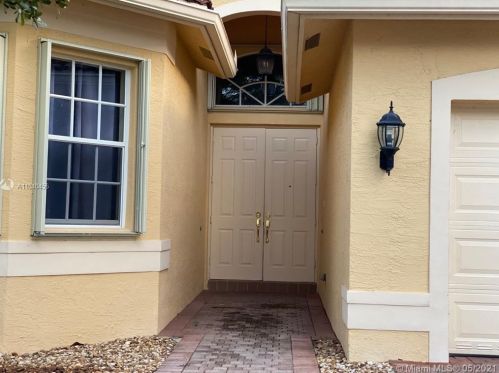 17784 47th St, Hollywood, FL 33029-5050
