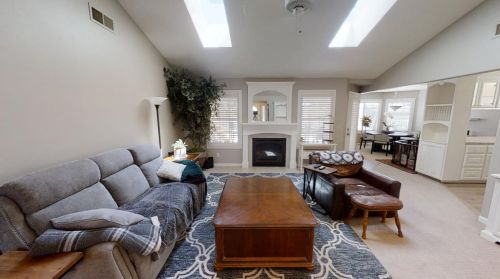 3960 Michelle Lynn Ct, Turlock CA  95382-8518 exterior