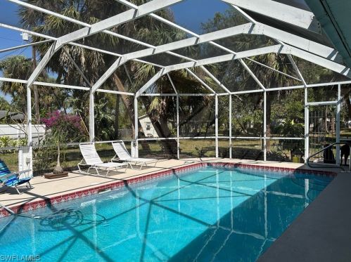 1223 Albemarle Cir, Lehigh Acres, FL 33936-6445