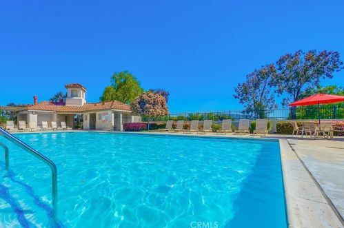 43520 Calle Nacido, Temecula CA  92592-3034 exterior
