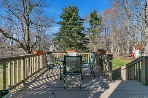 40 Carli Blvd, Colchester CT  06415-1867 exterior