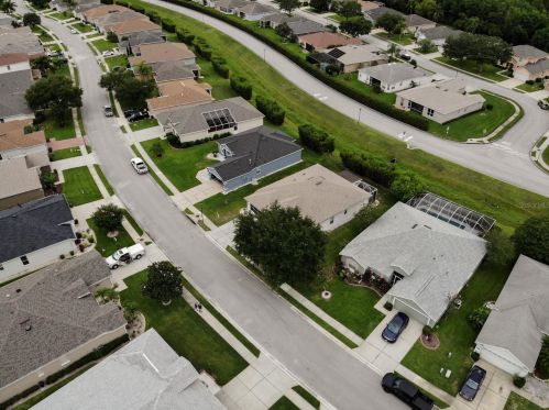 4081 Windchime Ln, Lakeland FL  33811-3011 exterior