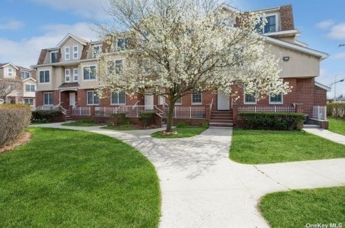 18 Patricia Ln, Bronx, NY 10465-4200