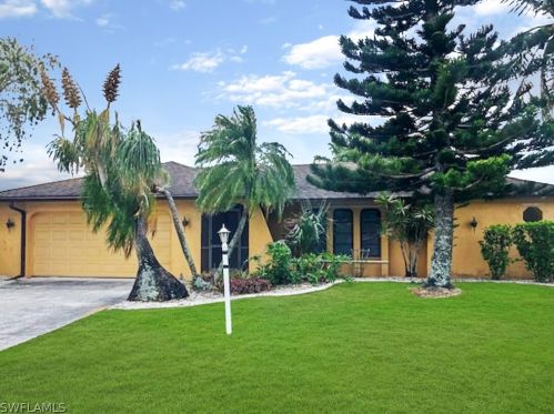 1728 12th St, Cape Coral FL  33909-1739 exterior