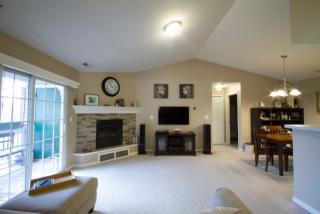 3406 Lenox Village Dr, Akron, OH 44333-4442