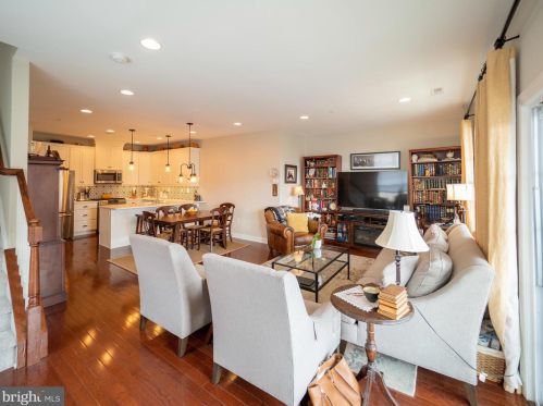 20 Cannon Ave, Lansdale PA 19446-3413 exterior