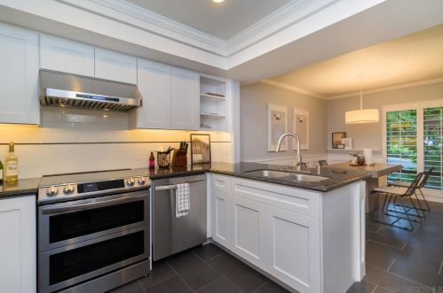 4281 Caminito Pintoresco, San Diego CA 92108-4228 exterior